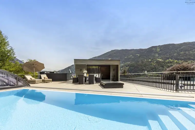 Skyline Living in Landeck – Penthouse mit Infinity-Pool und atemberaubendem Bergpanorama
