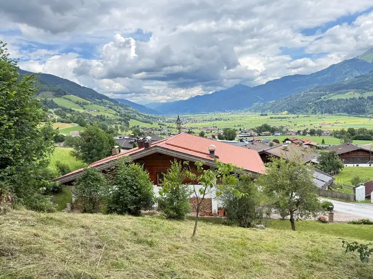 Baugrundstück in unverbaubarer Hanglage 