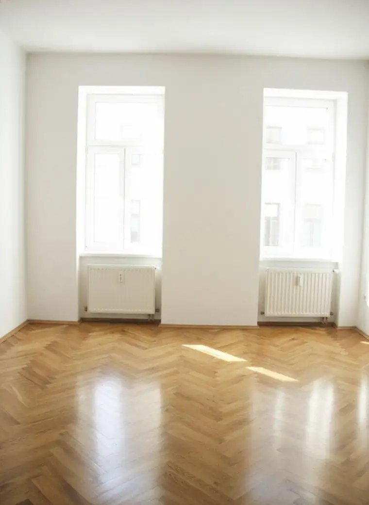 Unbefristet vermietete 3,5-Zimmer-Altbau-Wohnung