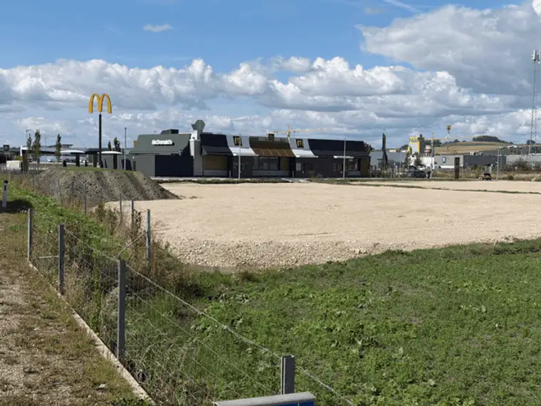 Gewerbegrundstück 4034m² an der B3 in Perg