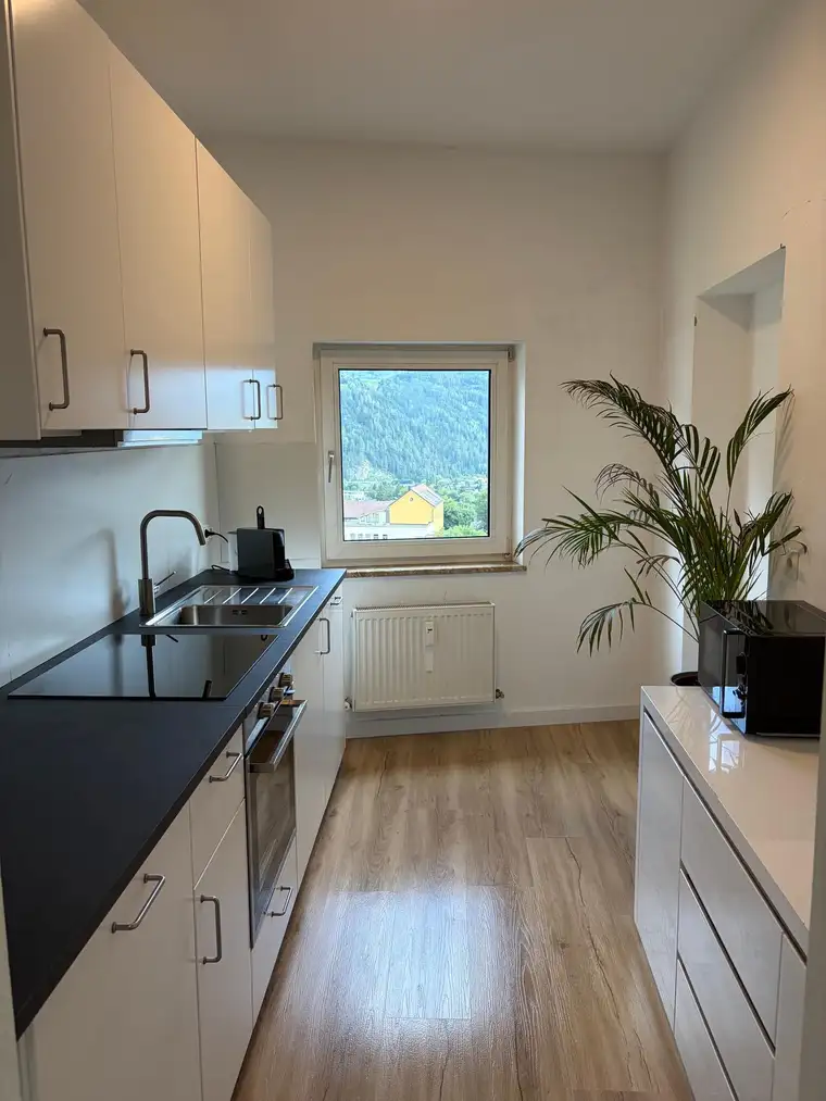 Moderne Dachgeschoss Wohnung