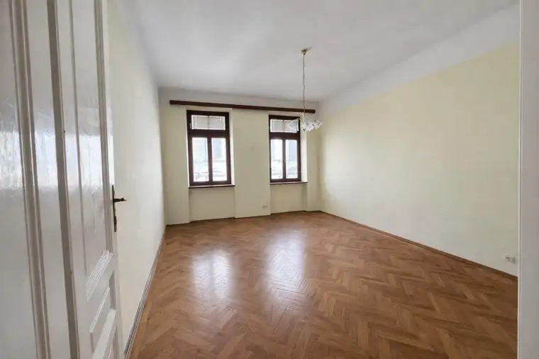 Charmante Wohnung in 1170 Wien – sanierungsbedürftig, 69m², baubewilligter Balkon, viel Potenzial, Nahe Yppenplatz!