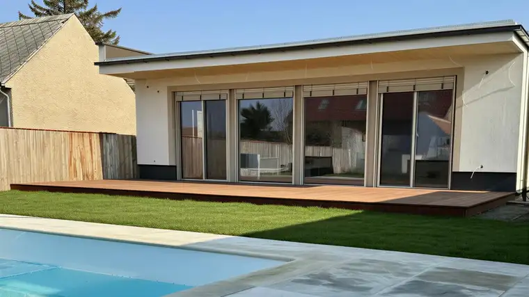Exklusives Liegenschaft mit zwei Wohneinheiten, Pool, Zwei Terrassen und hochwertiger Ausstattung 20 Minuten von Bratislava und nahe Wien