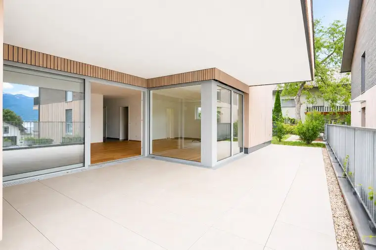 Provisionsfrei! 125 m² Gartenwohnung mit See- und Traunsteinblick - 150 m bis zum See!