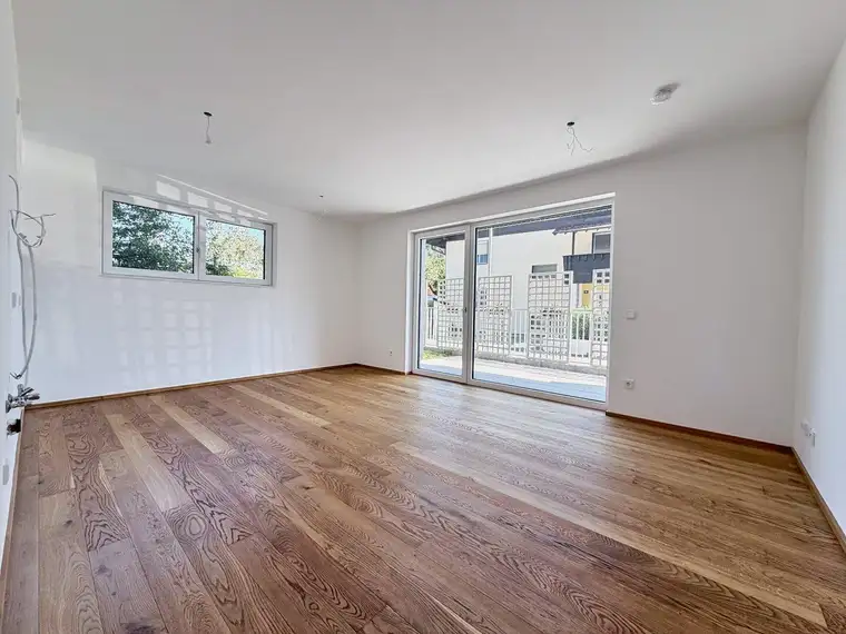 Provisionsfrei! 2-Zimmer Gartenwohnung in den Seevillen an der Esplanade Altmünster