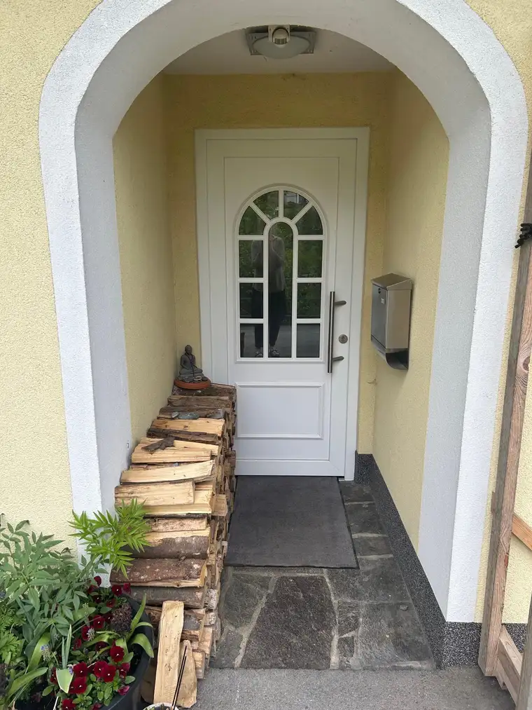 Charmante, sonnige Wohnung in Toplage am Moserbergweg 6 – hochwertig renoviert; energieeffizient