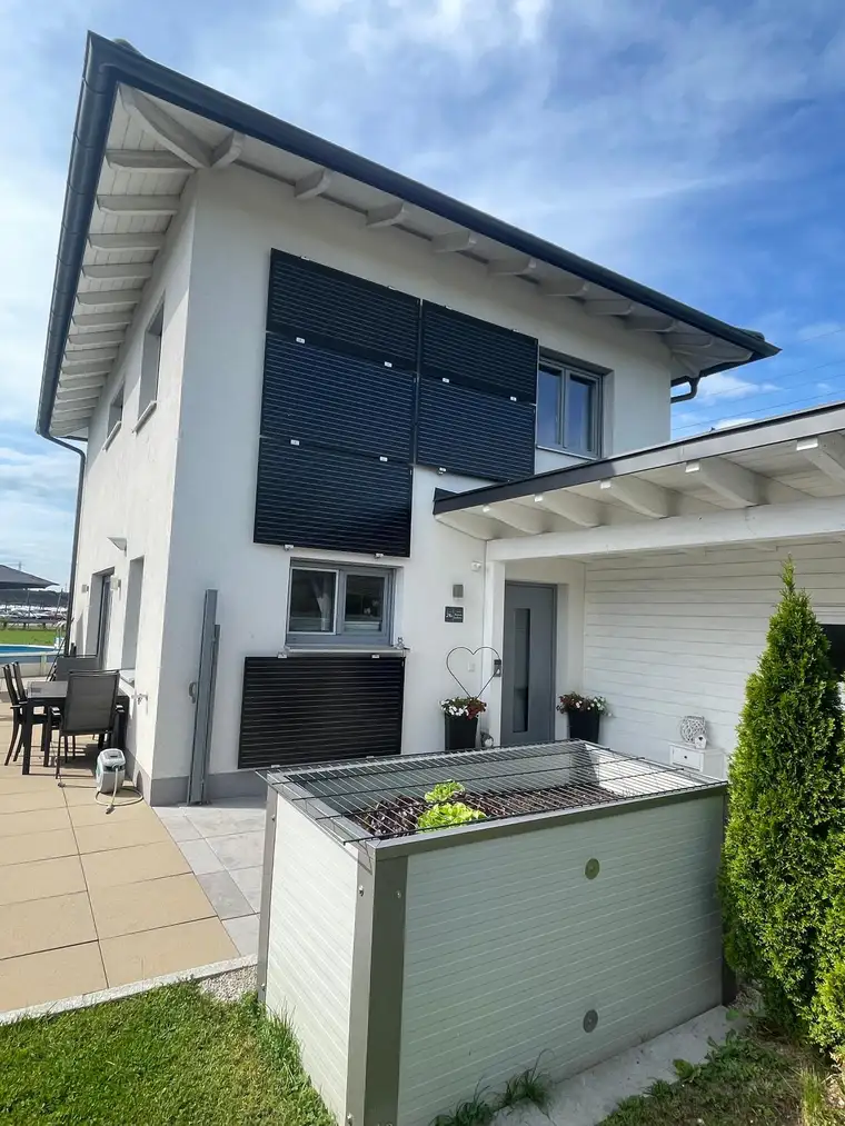 Modernes Einfamilienhaus mit perfekter Verkehrsanbindung