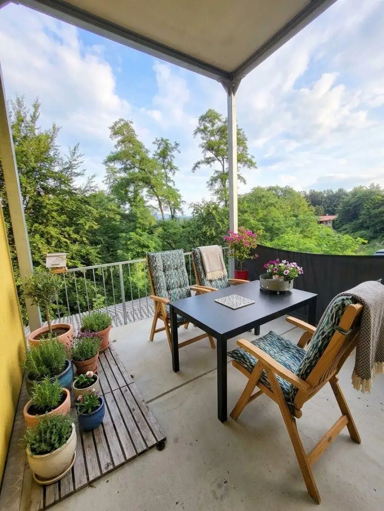 LKH Nähe - Terrassentraum im Grünen mit guter Anbindung in die Altstadt.