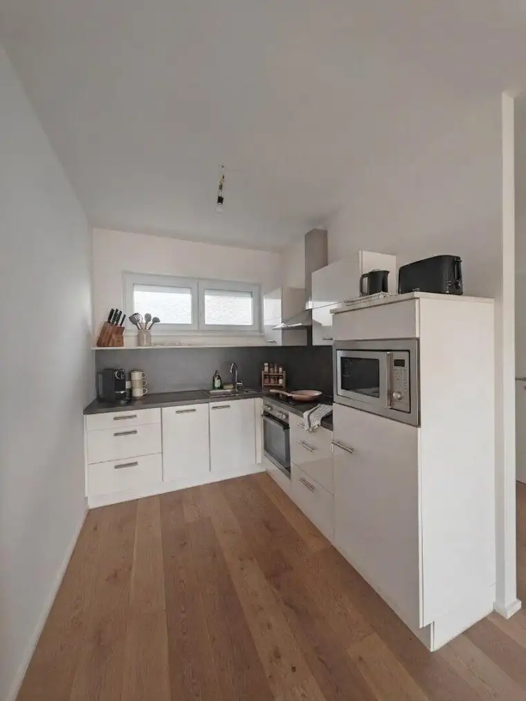 Perfekte 2-Zi-Wohnung mit Balkon &amp; optional 2 Stellplätzen in Unterpremstätten – neuwertig!
