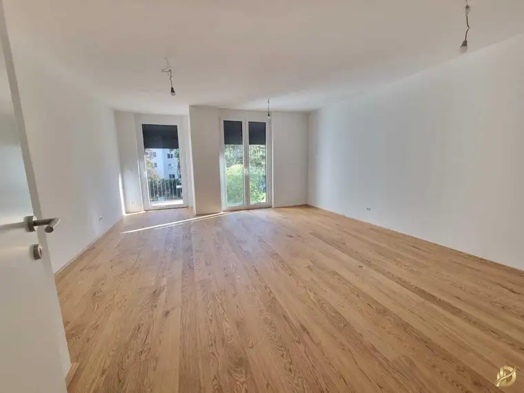 Schöne, Neubauwohnung 3.Zi., + Balkon