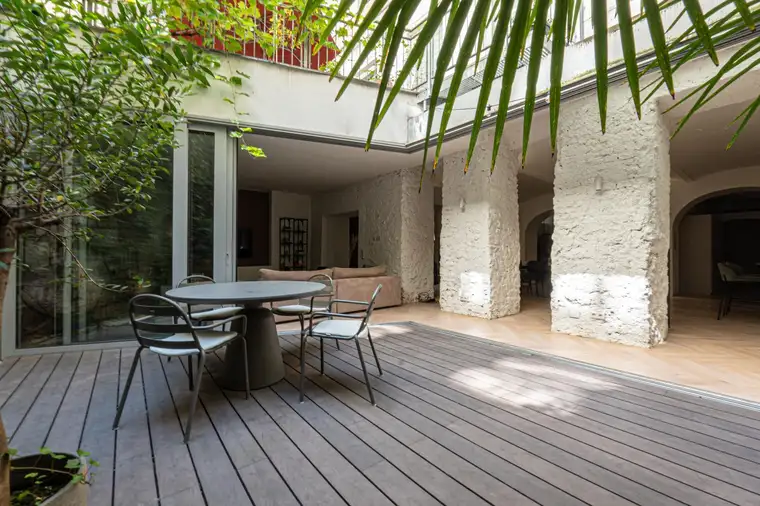 Privatverkauf - Traumoase am Ulrichsplatz: Loft mit Terrasse &amp; Top-Lage in Wien