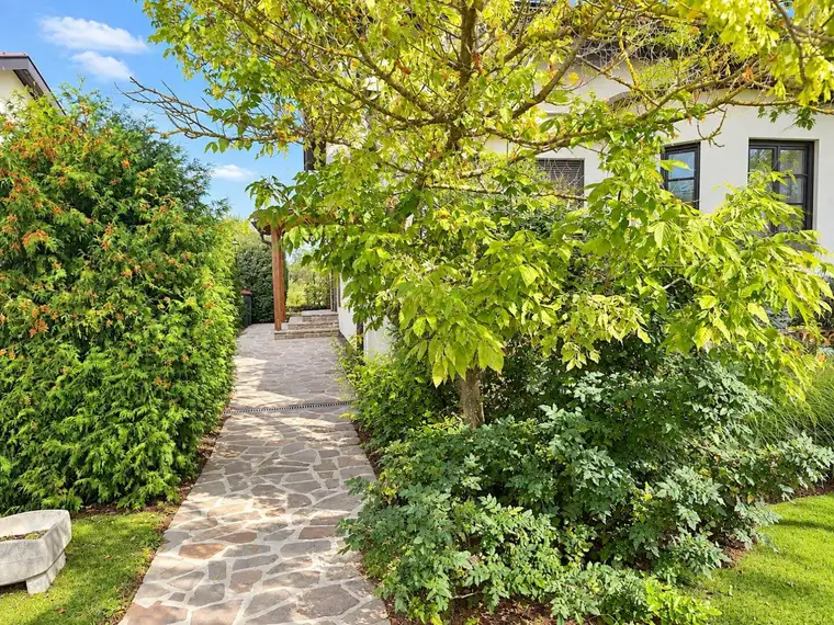 Wohnen im Grünen nahe Wien – Großzügiges Familienhaus mit ca. 156 m² Wohnfläche und ca. 500 m² Grundstück