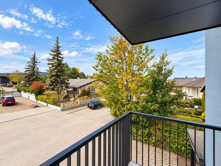 Erstbezug für Singles und Paare - mit Balkon und bester Ausstattung