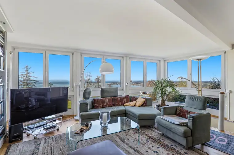 Panoramawohnen in Bestlage: Wohnung am Pfänderhang mit unverbaubarem See- und Bergblick