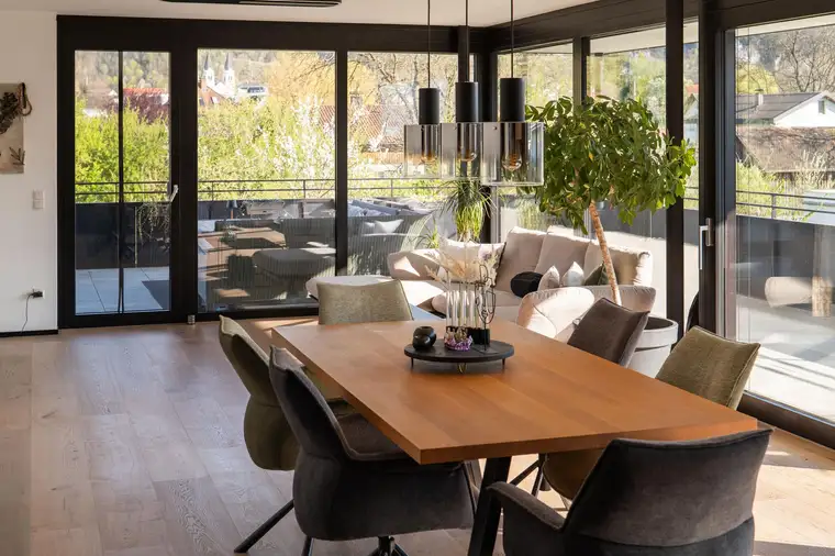 Exklusives Design‑Penthouse mit Bergblick!