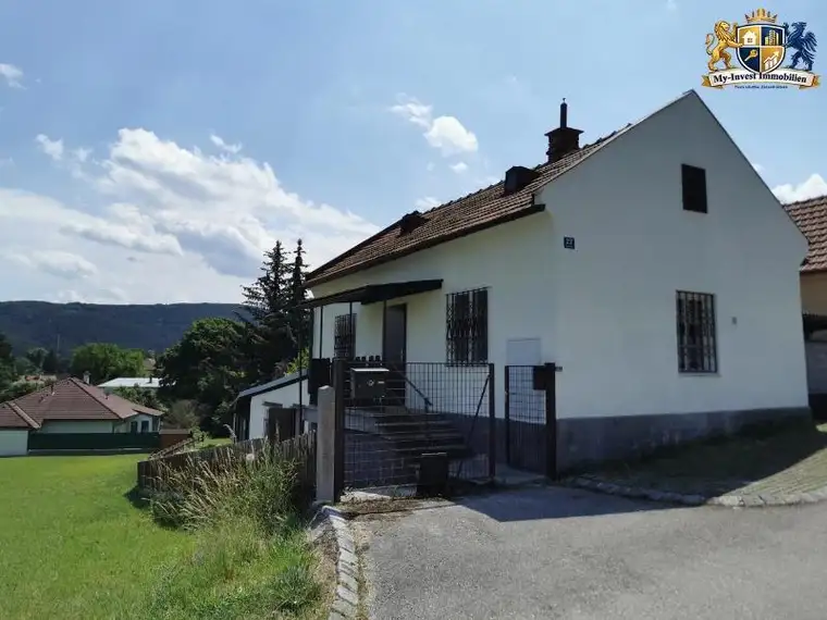 Hübsches kleines Haus auf großem Gartengrund in Berndorf