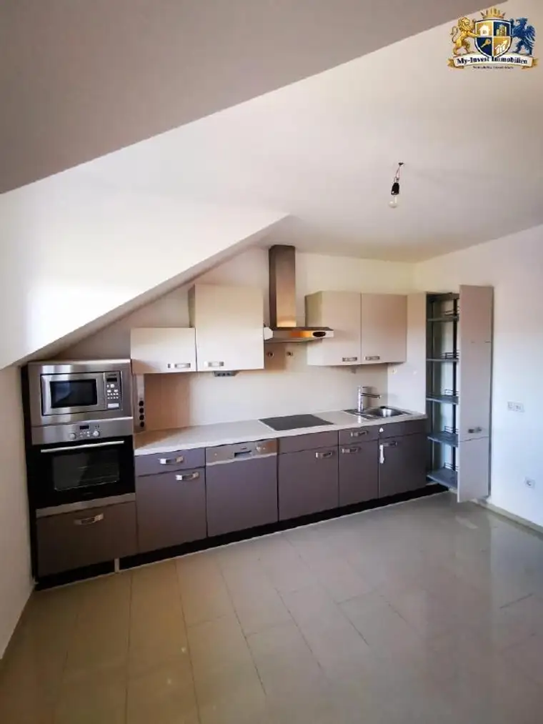 Sehr edle Dachgeschosswwohnung mit Fernblick