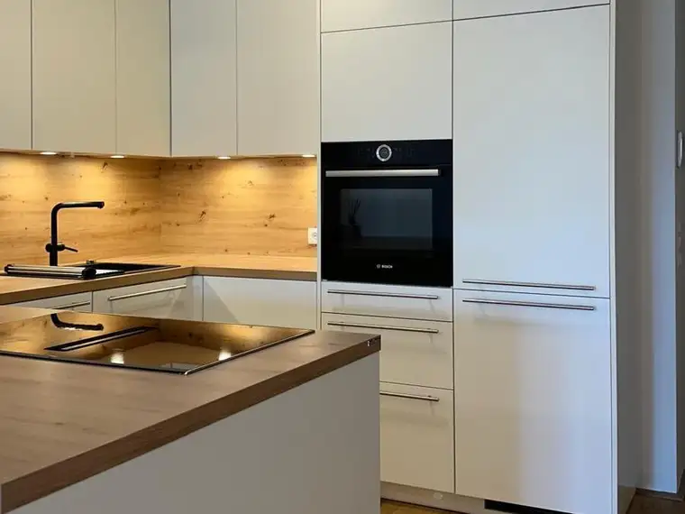 Provisionsfrei: 4-Zimmer-Wohnung | 2 Terrassen, 2 Parkplätze