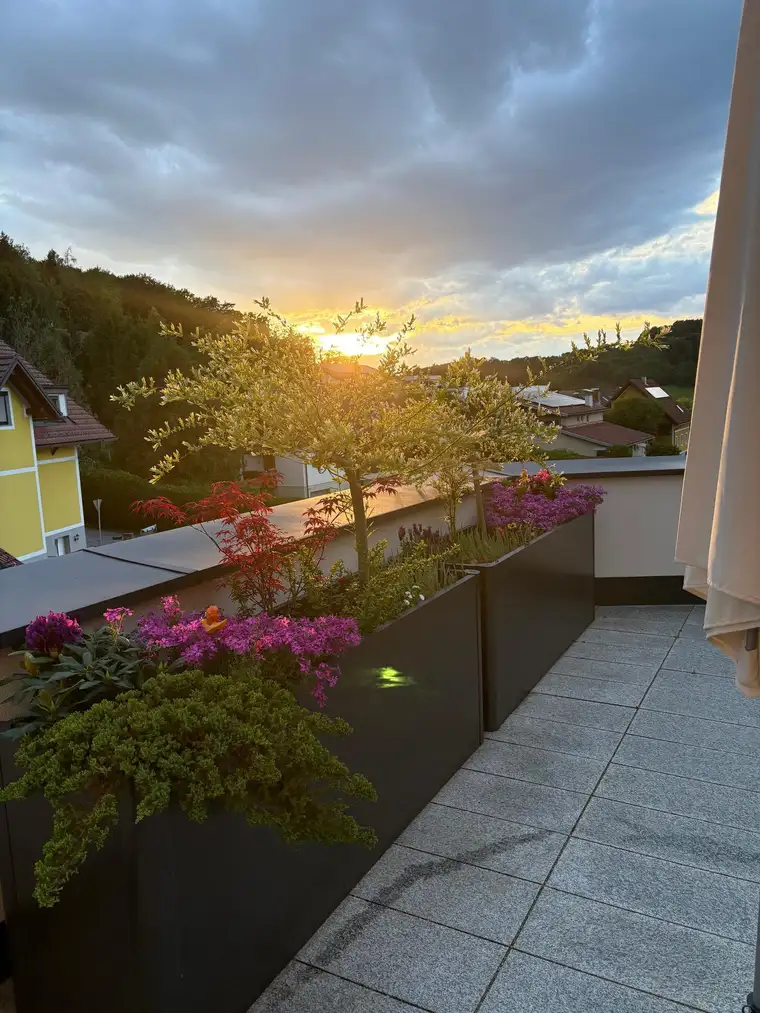 PRIVATVERKAUF: Exklusives Penthouse mit Panoramablick in Bestlage in der Ragnitz/ LKH-Nähe