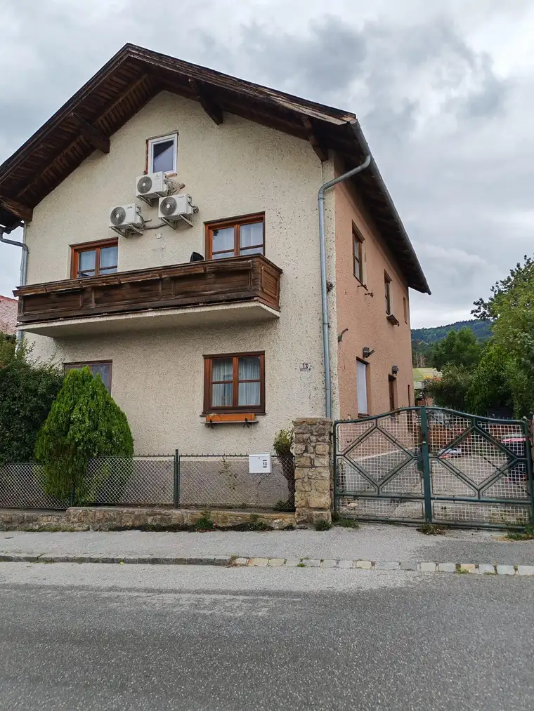 Einfamilienhaus 180m² mit Garten und Garage in Grünbach