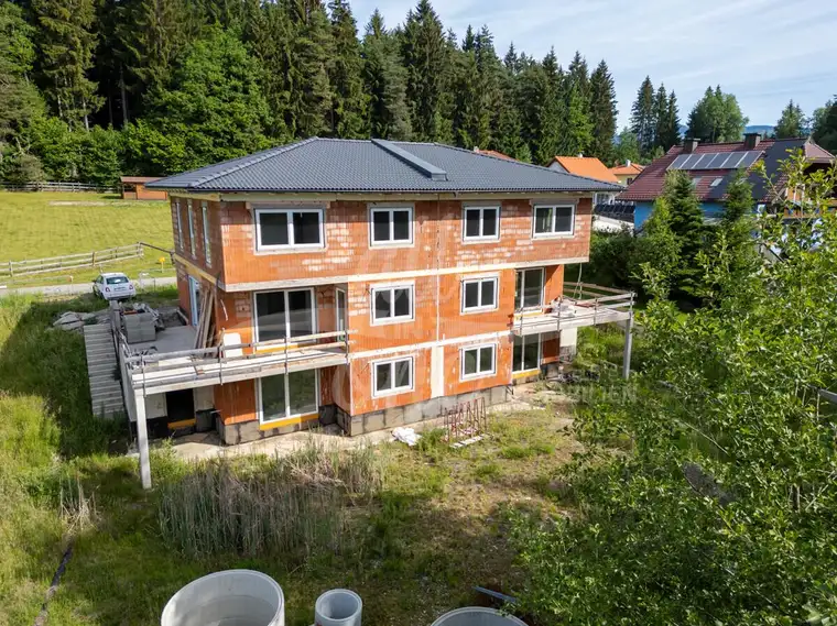 Doppelhaushälfte in erweitertem Rohbauzustand nahe Maltschacher See – ca. 173 m² Wohnfläche