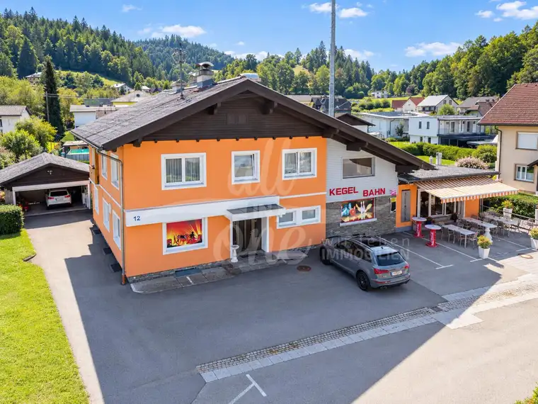 Kult-Gastronomie mit Kegelbahn und großer Betreiberwohnung im Zentrum von Moosburg