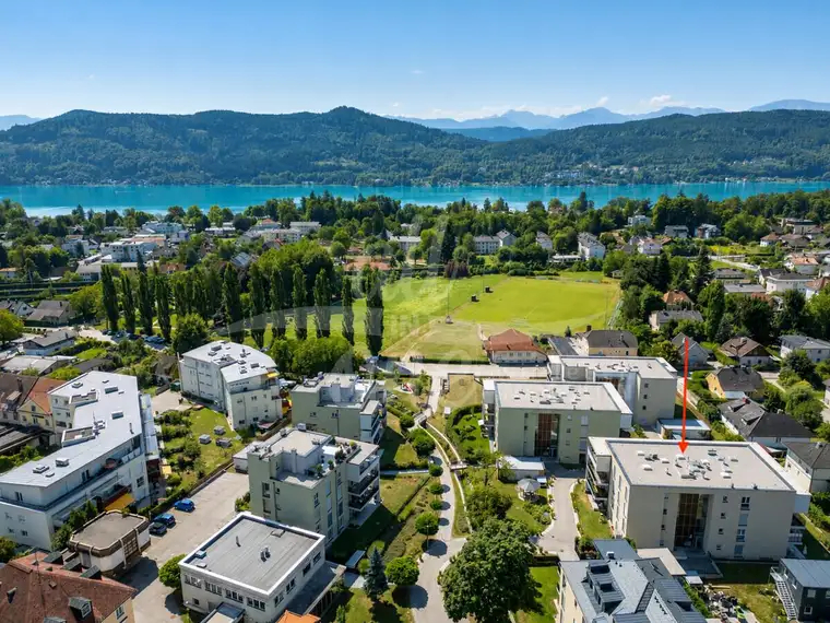SCHLOSSPARK KRUMPENDORF- Neuwertige Wohnung mit 34 qm Terrasse am Wörthersee