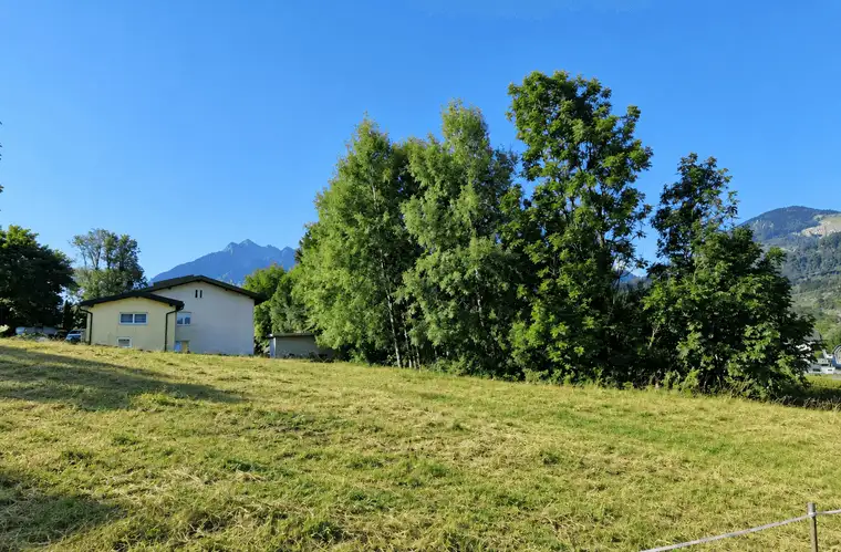 Sonniges Baugrundstück in Nüziders - 661 m² | Bergblick 