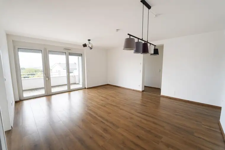 Moderne 3-Zimmer-Wohnung in Müllendorf | 82 m² + 11 m² Balkon | 2 Parkplätze | BJ 2020
