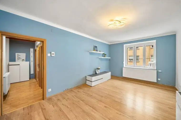 Helle 2-Zimmer-Wohnung/Ruhige Oase in der Stadt mit Gemeinschaftsgarten