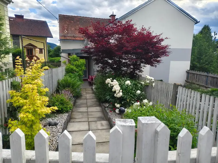 Einfamilienhaus mit Garten und Fußbodenheizung in Allerheiligen