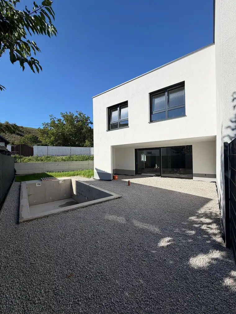 Neubau-Doppelhaushälfte in Sierning | 165 m² | Südgarten | Erstbezug | provisionsfrei