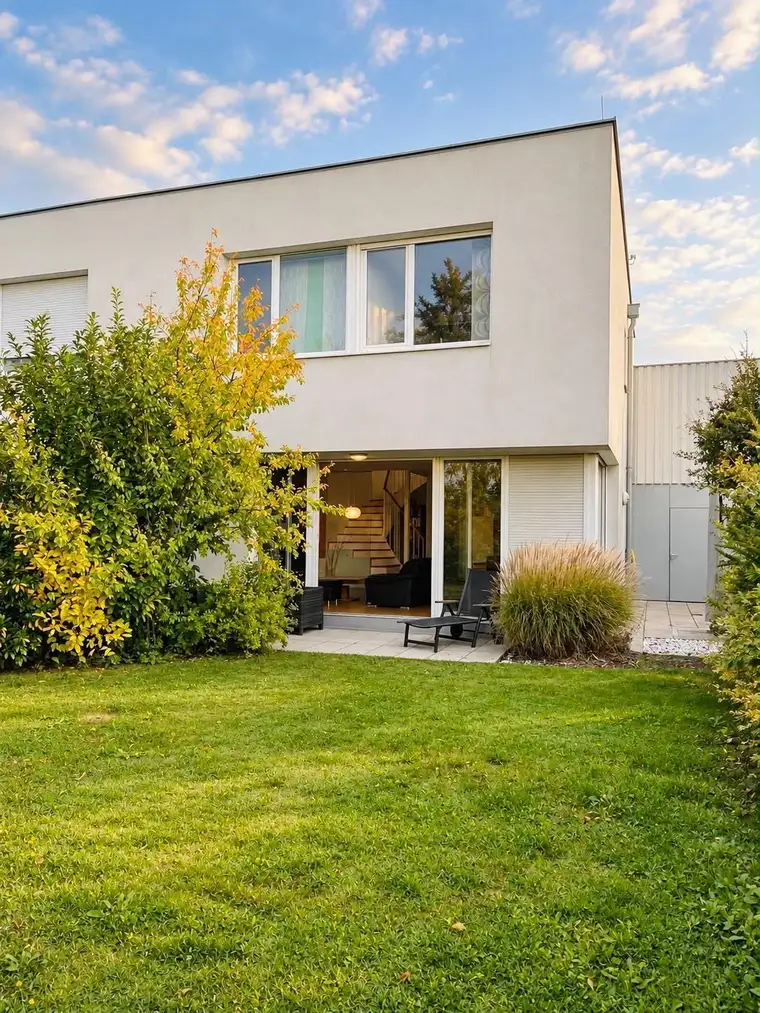 Modernes Wohnen auf 2 Ebenen - gepflegtes Reihenhaus mit Garten in Zistersdorf - sofort einzugsbereit!