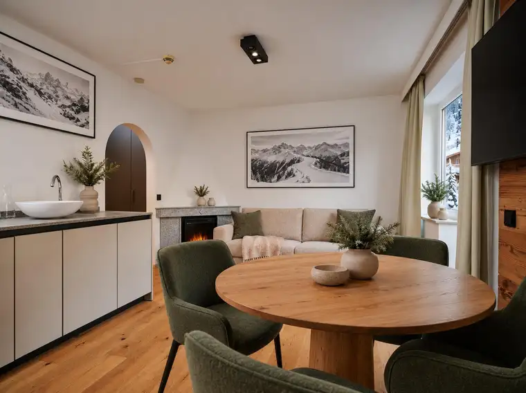 Saalbach: Investment-Studio mit 35 m² Balkon, Pool &amp; Spa | SSR 15