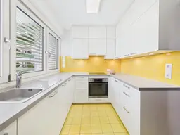 Stilvoll &amp; modern zugleich – großzügige 4-Zimmer-Erdgeschosswohnung mit Tiefgarage in der Waffenschmiedgasse 41