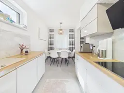 Wohnen wie im Neubau – stilvoll kernsanierte 3-Zimmer-Wohnung mit südseitiger Loggia in ruhiger Grünlage von Graz-Gösting