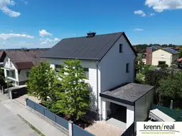 Einziehen und wohlfühlen – Zweifamilienhaus mit Pool und Traumgarten