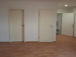 Kleines Büro mit eigenem Parkplatz und All- In- Miete