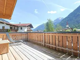 Naturverbundene aufgepasst! Neuwertiges Wohnhaus