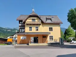Geschäft oder Büro oder Wohnen im Postgebäude