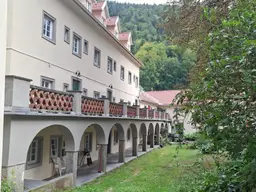 günstige Wohnung in Rothleiten / Schloss Weyer