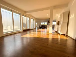 Traumhafte Dachgeschoßwohnung in Lenzing - 151 m² + 24m² Atrium, 4 Zimmer, Balkon &amp; Garage!
