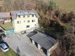 Mensch- und Tierparadies: Mehrparteienhaus mit großem Grundstück - Natur pur