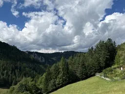 Wohnen, wo andere Urlaub machen – charmante Ferienwohnung am Semmering