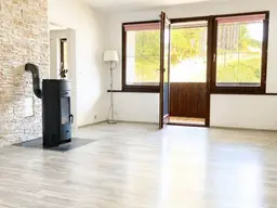 Großzügige Wohnung mit Potenzial – ursprünglich zwei Wohneinheiten in Edlitz