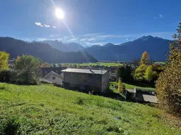 Sonniges Grundstück mit Aussicht zu verkaufen