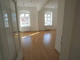 sanierte Altbauwohnung - Linz/Römerberg im Villenviertel