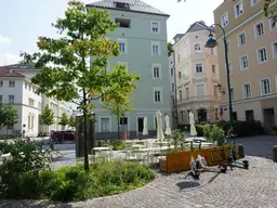 Büro/Praxis/Geschäftslokal am Adalbert-Stifter Platz