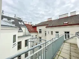 PRACHTVOLLE 1 Zimmer Dachgeschoßwohnung mit Terrassenfläche in 1150 Wien zu verkaufen