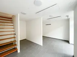 SCHNELL SEIN! Attraktives Geschäftslokal nahe Schönbrunn zu vermieten